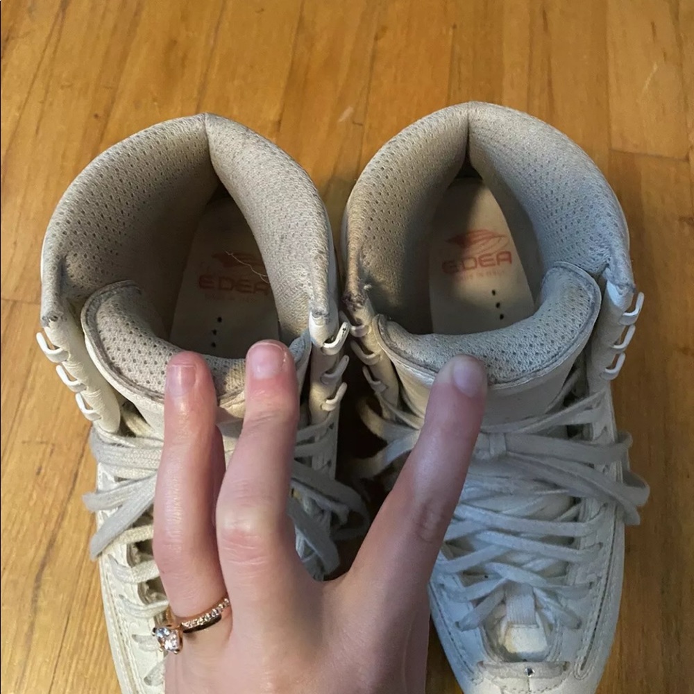 Edea Ice Fly Figure Skates 250B